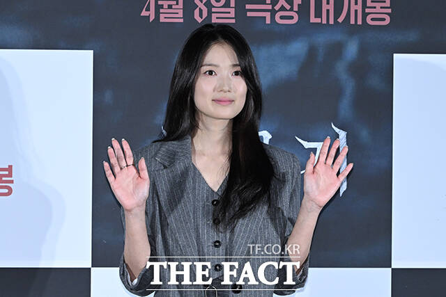 촬영팀을 이끄는 PD 수인 역을 맡은 김혜윤은