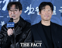  [터졌다, 천만②] '거장항준'의 탄생…유해진, 또 증명한 '사극 흥행 불패'