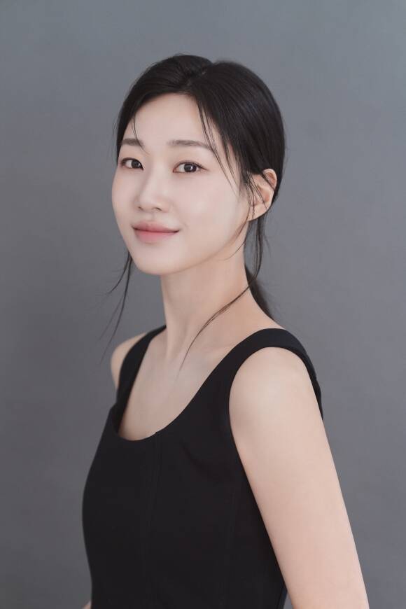 배우 하윤경이 <더팩트>와 만나 최근 종영한 tvN 토일드라마 '언더커버 미쓰홍' 종영 인터뷰를 진행했다. /호두앤유엔터테인먼트