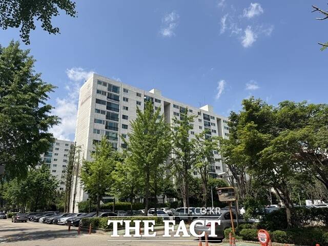 서울 양천구 목동6단지 재건축 조합은 다음달 10일 시공사 선정을 위한 입찰을 마감한다. 사진은 목동6단지. /황준익 기자