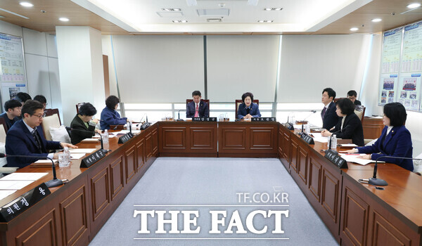 대전 동구의회가 6일 전체 의원 간담회를 갖고 제292회 임시회 의사일정에 합의했다. /대전 동구의회