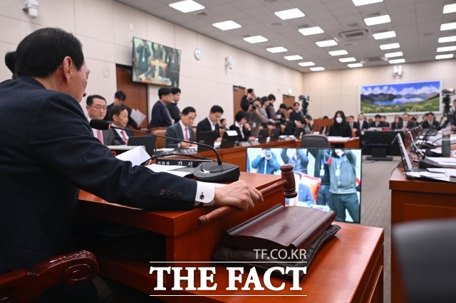 조 장관은 '분쟁 발생 시 동맹국의 도움을 받겠다는 미군이 군사적, 비군사적 지원이나 협력을 요청했는가'라는 김상욱 민주당 의원의 질의에 