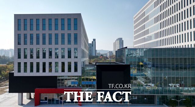 건양사이버대학교 신축 교사 측면. /건양사이버대