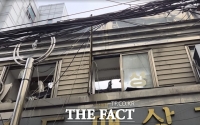  '전신주 매달려 탈출' 아찔했던 종로 화재...'귀금속 손상' 걱정 가득 [오승혁의 '현장']