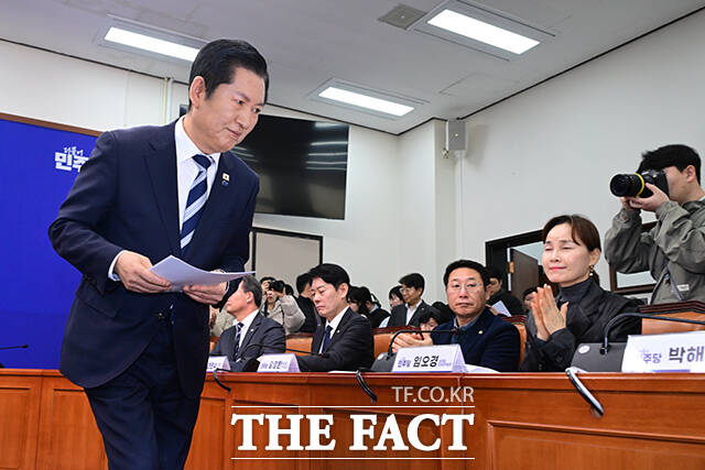 당대표 취임 후 두 번째 기자회견을 연 정청래 대표는 