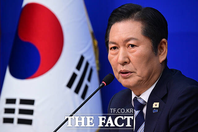 당대표 취임 후 두 번째 기자회견을 연 정청래 대표는 