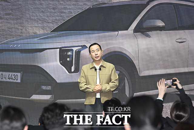 정원정 기아 국내사업본부장(부사장)이 9일 오전 서울 마포구 레이어스튜디오11에서 개최된 더 뉴 니로 미디어데이에서 인사말을 하고 있다. /송호영 기자