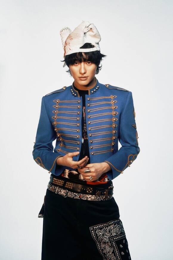 우즈는 14일과 15일 인천 인스파이어 아레나에서 2026 월드투어에 돌입한다. 이 공연에서 우즈는 Archive. 1의 수록곡 라이브를 처음 선보일 예정이다./EDAM엔터테인먼트