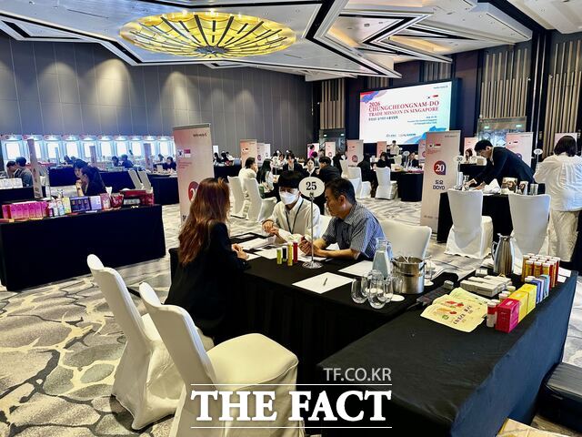 지난 5일 싱가포르에서 충남 싱가포르 시장개척단 수출상담회를 개최하고 있다. /충남경제진흥원
