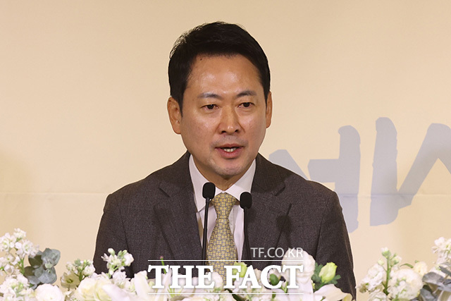 장동혁 국민의힘 대표가 축사를 하고 있다.