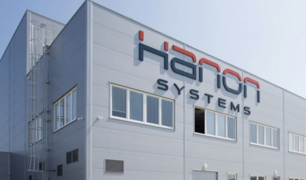 한온시스템은 창립 40주년인 오는 11일을 앞두고 40 Years Forward(40년을 넘어, 미래로)라는 기념 메시지를 공개했다. /한온시스템