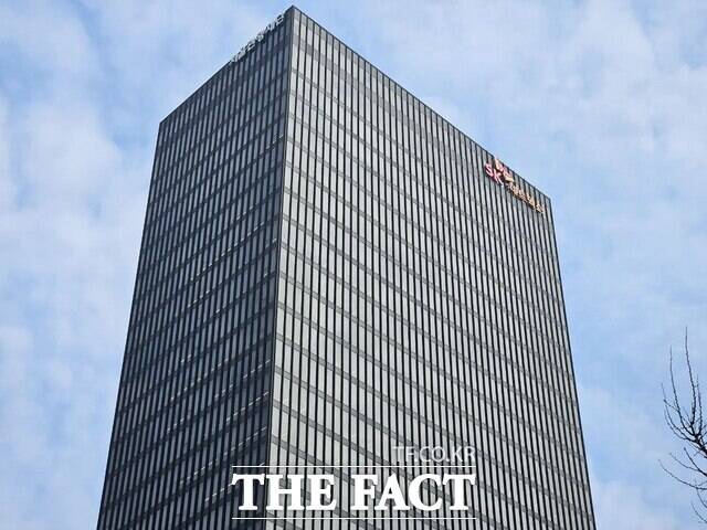 SK네트웍스는 보유 중인 자사주 중 약 2071만주를 소각할 계획이라고 10일 밝혔다. /더팩트 DB