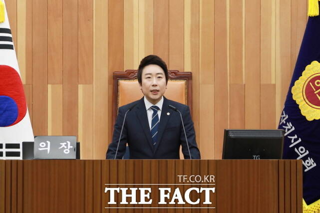 임채성 세종시의회 의장이 11일 제104회 임시회에서 개회사를 하고 있다. /세종시의회