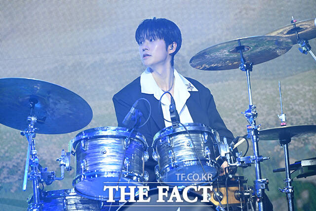 그룹 보이드 멤버 송유찬.