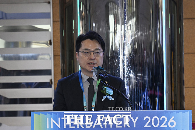 문신학 산업통상부 제1차관이 축사를 하고 있다.