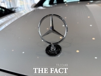  벤츠 전기차 '배터리 표시' 논란…공정위 제재에 소송전 돌입하나