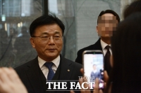  HMM 매각 멈추고 '부산 이전 먼저'…박상진 산은 회장, 정권 코드 맞추기?