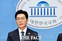  국회 찾아 취재진 만난 정원오 서울시장 예비후보 [TF사진관]