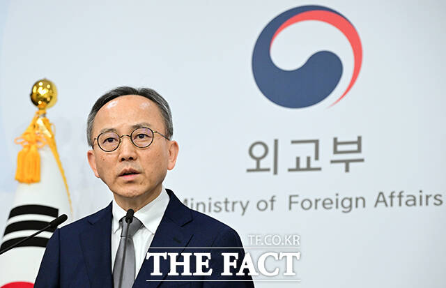 박일 외교부 대변인이 12일 오후 서울 종로구 외교부 청사에서 현안 관련 정례브리핑을 하고 있다. /임영무 기자