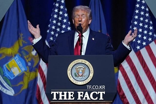 미국 무역대표부(USTR)의 무역법 제301조 조사 개시 관련 12일 산업통상부가 대(對) 미국 수출 여건이 주요국 대비 불리하지 않도록 미측과 긴밀히 협의 하겠다고 밝혔다. /AP.뉴시스