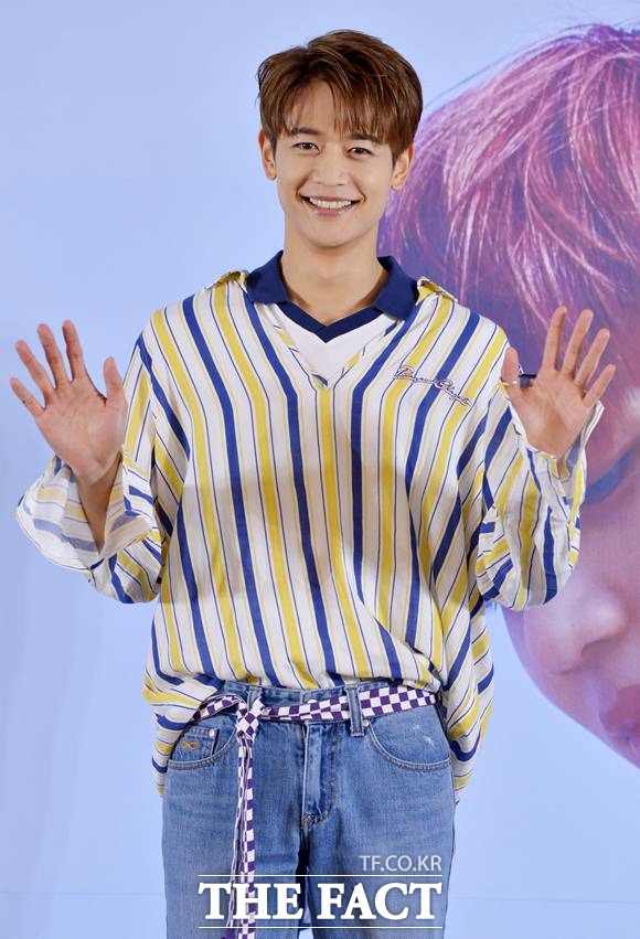 그룹 샤이니 민호는 SSG 랜더스의 와이어 투 와이어 우승을 함께 했다./더팩트 DB