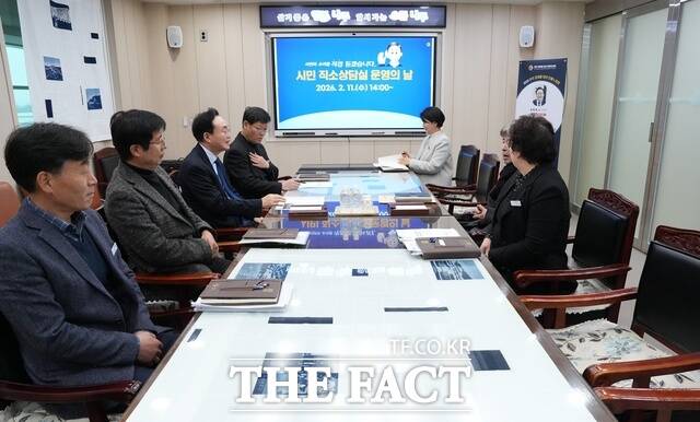 나주시가 매월 1회 운영 중인 시민직소상담실이 시민들로부터 큰 호응을 얻고 있다. 시민직소상담실 운영 모습. /나주시