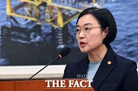  법안 통과 인사말 하는 한성숙 장관 [포토]