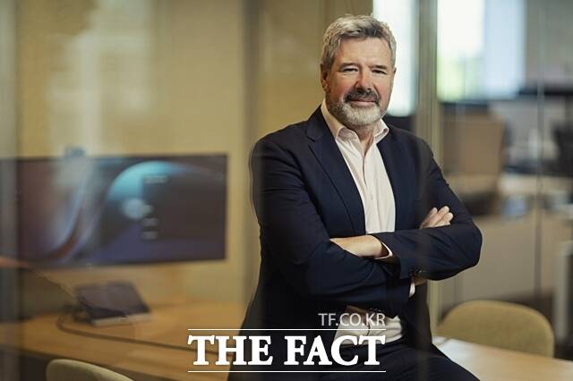 최근 한국 증시의 변동성 확대가 투자자들의 레버리지 투자 청산 과정에서 발생한 기계적 매도 영향이 크게 작용한 결과라는 외국계 자산운용사의 분석이 나왔다. 사진은 얀 드 브루인 로베코자산운용 신흥시장 주식 부문 포트폴리오 매니저. /로베코자산운용