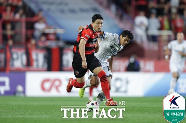 윤정환 감독 체제의 인천이 개막 2연패에 빠진 가운데 오는 15일 포항과 하나은행 K리그1 2026 3라운드 원정 경기에 나서 연패 탈출 여부에 관심이 모아지고 있다./K리그