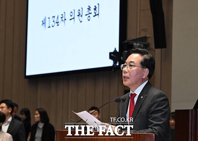 국민의힘의 뒤늦은 노선 정리가 실제 선거 판세에 도움이 될지를 두고 당내 평가는 엇갈리고 있다. 사진은 송언석 원내대표. /박헌우 기자