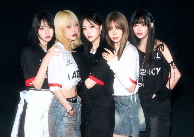 걸그룹 시그니처의 멤버 지원 하은 세미와 이달의 소녀 출신 현진, 기타리스트 유튜버 희연이 모여 결성한 밴드 레이턴시가 정식 데뷔한다./오디너리레코즈