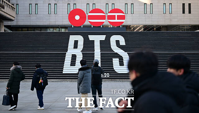 서울 중구가 3월 21일 개최되는 BTS 컴백 공연과 4월 25일 열리는 이순신 축제 등을 통한 관광 활성화에 집중한다. /남윤호 기자