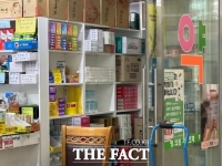  약은 점원에게, 컴퓨터는 약사에게?…'환자둥절' 둘 다 벌금형