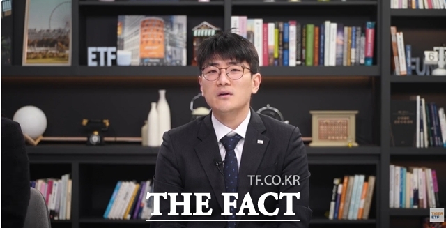 미래에셋자산운용이 파이프라인 가치가 높은 바이오텍에 집중투자하는 ﻿TIGER 기술이전바이오액티브 ETF를 신규 상장한다. 송재원 미래에셋자산운용 선임매니저가 16일 열린 웹세미나에서 상품 특징을 설명하고 있다. /미래에셋자산운용 유튜브 캡쳐