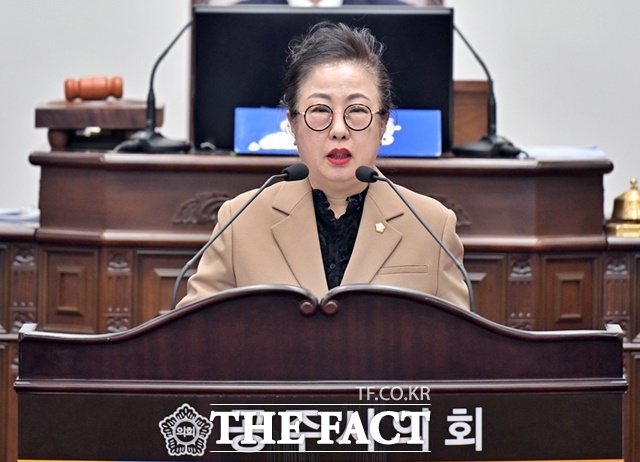 권경운 공주시의회 의원이 16일 본회의장에서 공주시의회 제265회 공주시의회 임시회 제1차 본회의 5분 자유발언을 하고 있다. /공주시의회