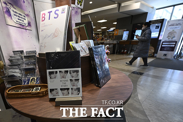 방탄소년단의 다섯 번째 정규앨범 '아리랑'은 1월에 이미 선주문량이 400만 장을 넘었다. 이에 정식 발매 후 역대 앨범 관련 기록을 모조리 갈아 치울 것으로 전망하고 있다./송호영 기자