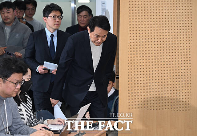 오세훈 서울시장이 17일 오후 서울 중구 서울시청에서 6·3 지방선거 국민의힘 서울시장 공천 신청과 관련한 입장을 발표하고 있다. /박헌우 기자