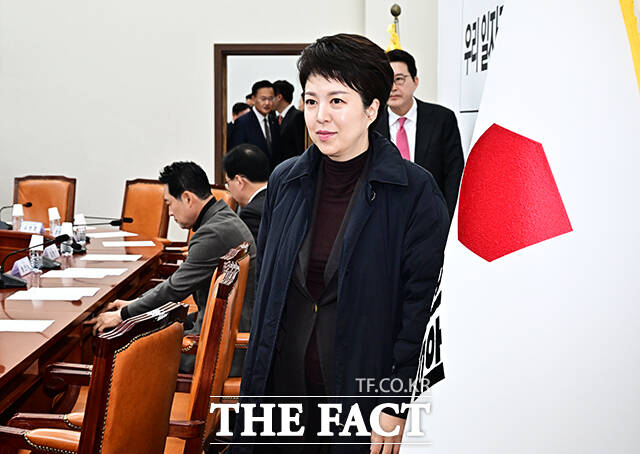 김은혜 국민의힘 의원이 17일 코로나19 이물질 백신 피해자 권리회복법을 대표 발의했다./배정한 기자