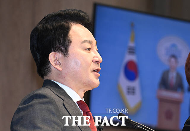 원희룡 전 국토교통부 장관이 2월 12일 오전 서울 여의도 국회 소통관에서 기자회견을 열고 발언하고 있다. /국회=박헌우 기자