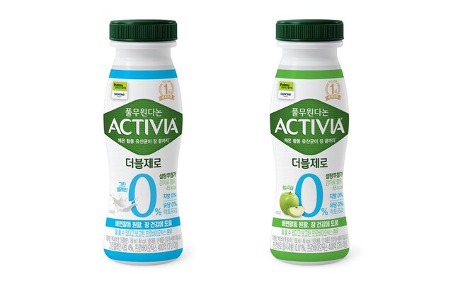 풀무원다논의 발효유 브랜드 '액티비아'가 일상 속 음료처럼 가볍고 산뜻하게 즐기는 발효유 '더블제로 액티비아' 2종(그린플레인, 청사과)을 출시했다. /풀무원다논