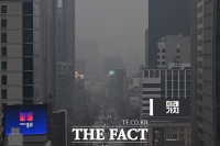  '봄비와 함께 미세먼지 걷어질까'…흐린 날씨 속 서울 [TF사진관]