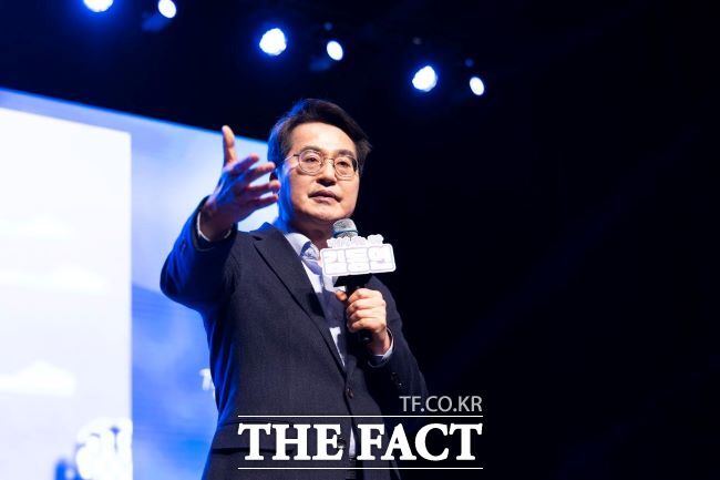 김동연 경기도지사. /더봄 출판사