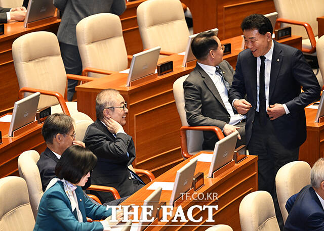 박범계 더불어민주당 의원이 9일 오후 서울 여의도 국회에서 열린 제433회국회(임시회) 제2차 본회의에 참석하고 있다. /국회=배정한 기자