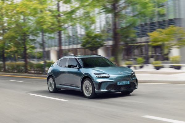 제네시스가 '2027 GV60'와 '2027 GV70 전동화 모델'을 출시한다. /제네시스