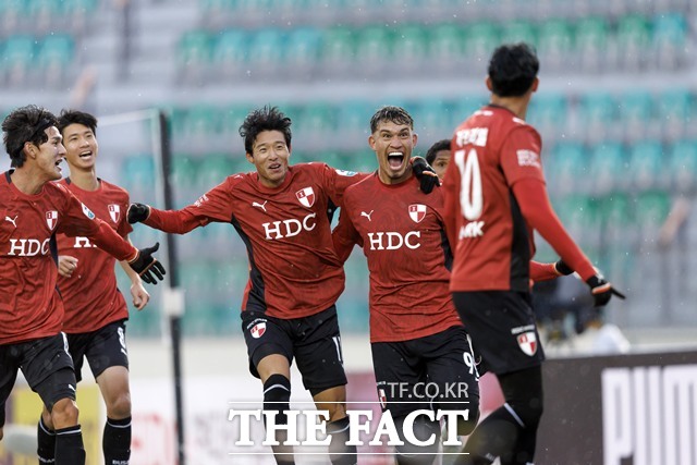 상승세를 타고 있는 부산 선수들./K리그