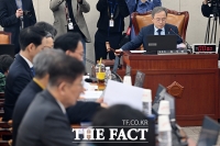  정개특위 회의 주재하는 송기헌 위원장 [포토]