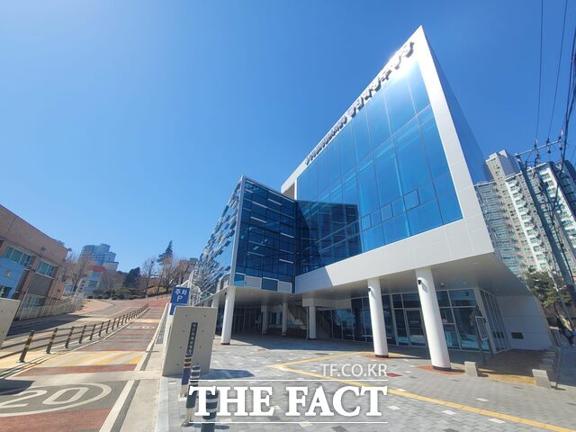 당진교육지원청 당진학생수영장 전경 /당진교육지원청