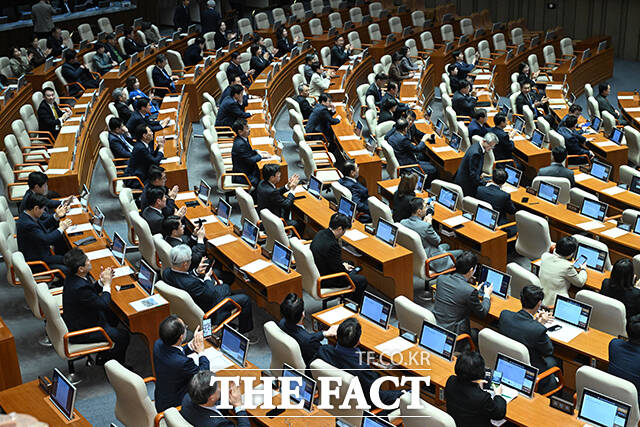 20일 오후 서울 여의도 국회에서 열린 제433회 국회(임시회) 제433-2차 본회의에서 공소청법안(대안)이 의결되고 있다. /국회=박헌우 기자