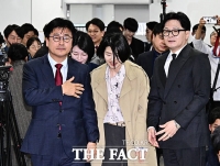  '징계 효력 정지' 김종혁 전 최고위원과 동행하는 한동훈·배현진·한지아 [TF사진관]