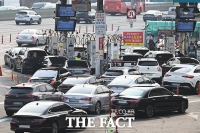  전국 기름값 하락세 지속…최고가격제 첫 주, 휘발유 72원↓